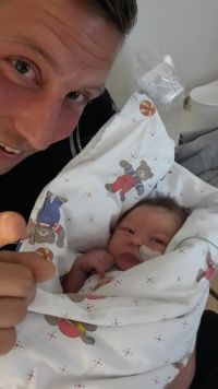 Clubhaus-Vorstand Moritz Hintze istPapa